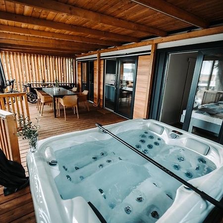 Sea House Shade, Pool & Jacuzzi - Privilege Point Camping & Villas Selce Luaran gambar