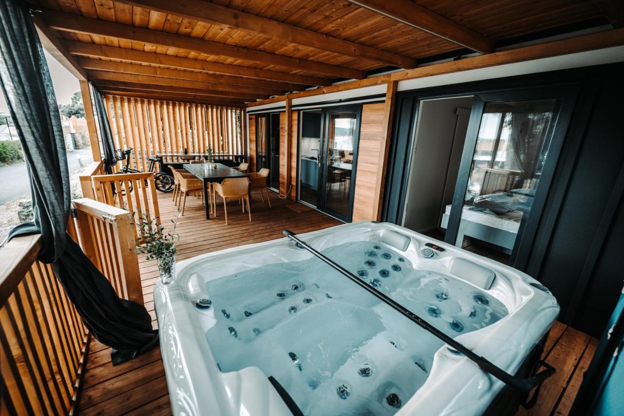 Sea House Shade, Pool & Jacuzzi - Privilege Point Camping & Villas Selce Luaran gambar
