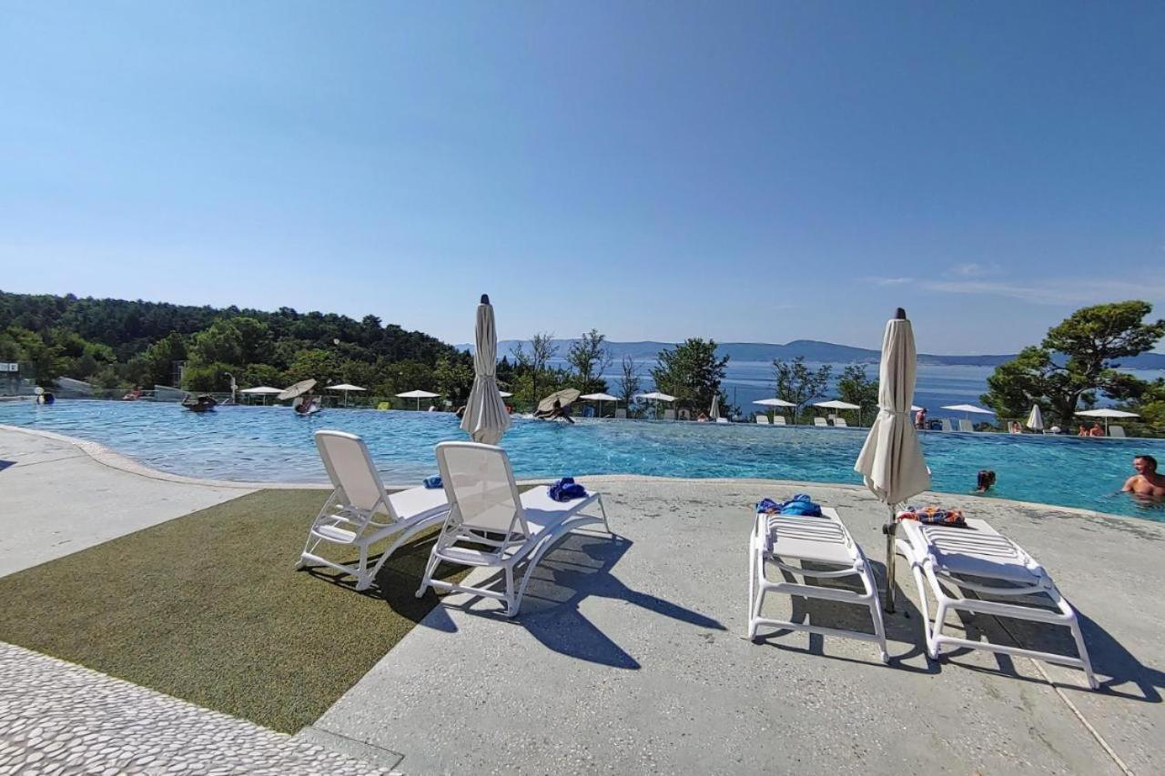 Sea House Shade, Pool & Jacuzzi - Privilege Point Camping & Villas Selce Luaran gambar